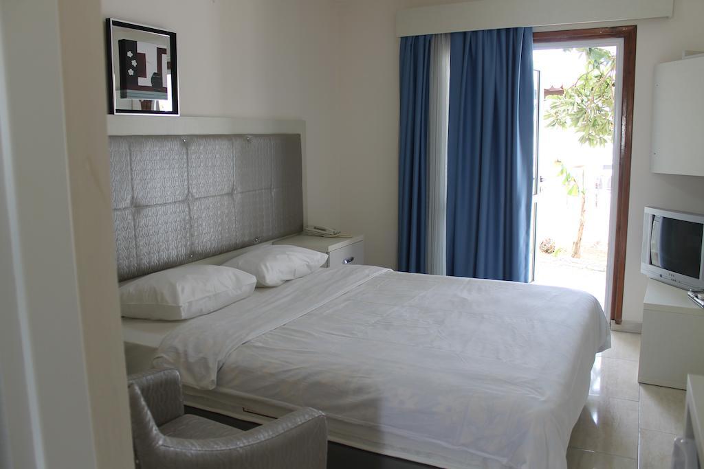 Club Alda Hotel Lapithos  Cameră foto