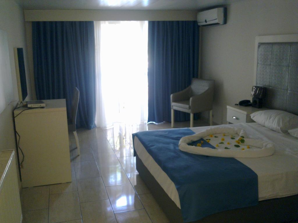 Club Alda Hotel Lapithos  Cameră foto