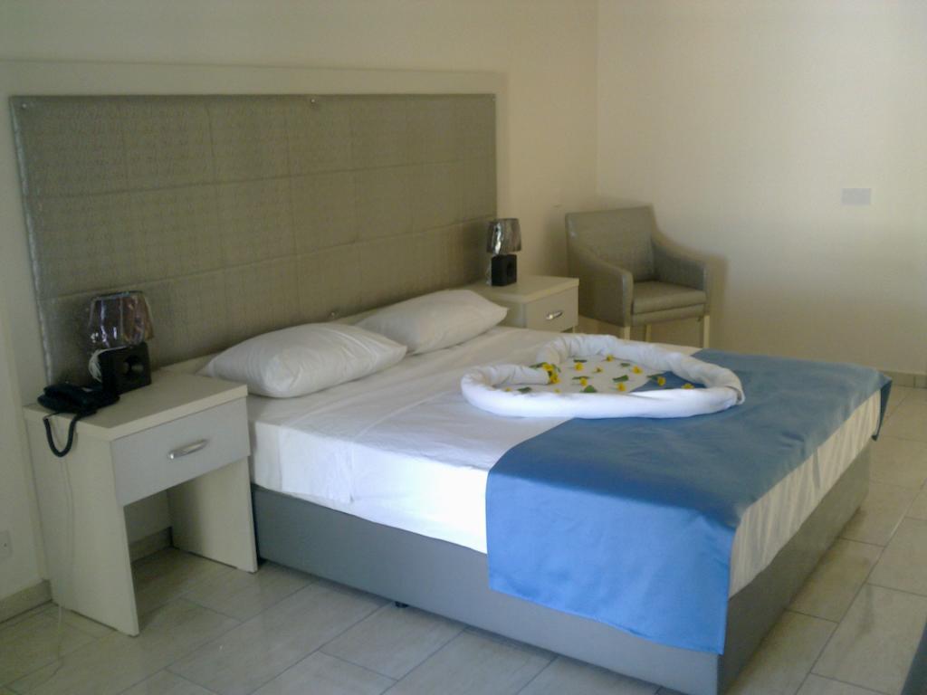 Club Alda Hotel Lapithos  Cameră foto